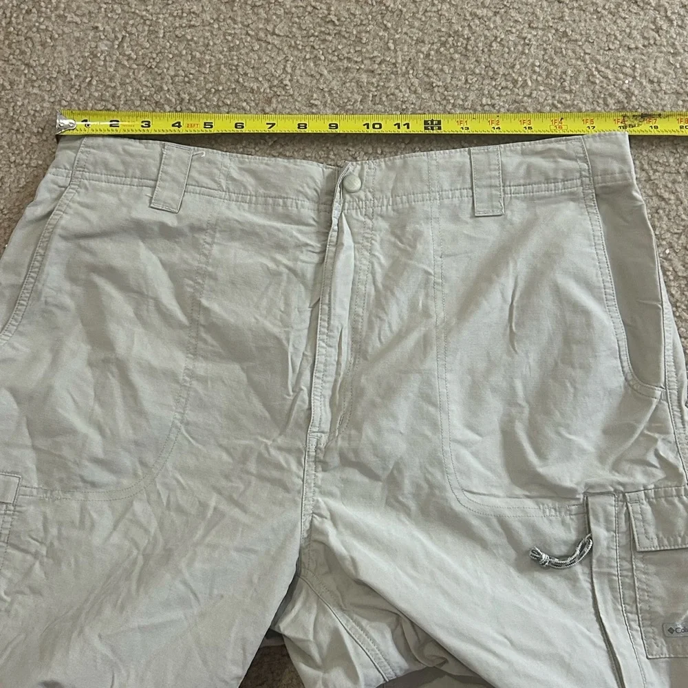 Columbia Men's Silver Ridge 10” Cargo Hiking Shorts Size 38 Beige